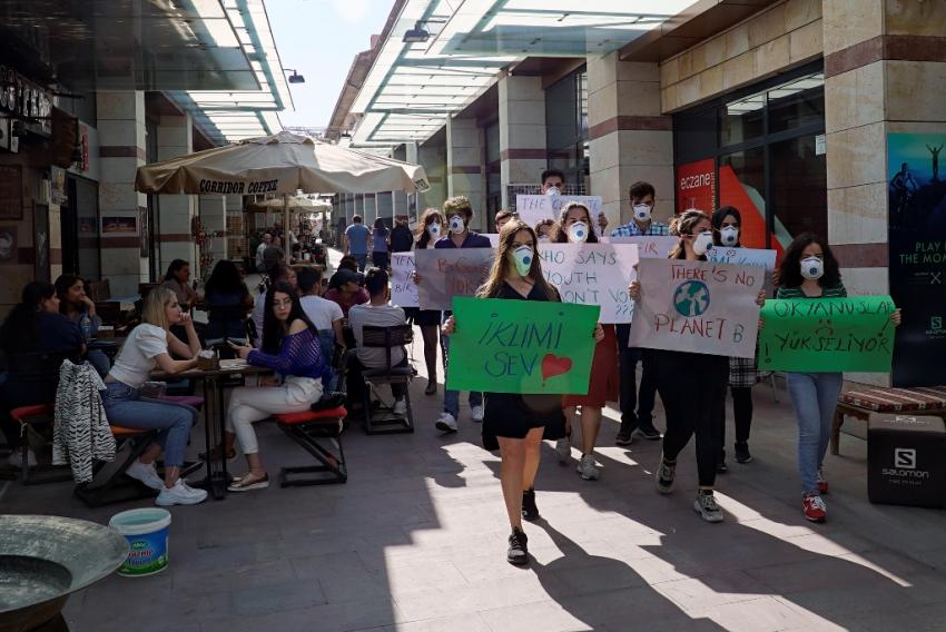 Üniversitesi Öğrencilerinden ‘Küresel İklim Grevi’ Etkinliği