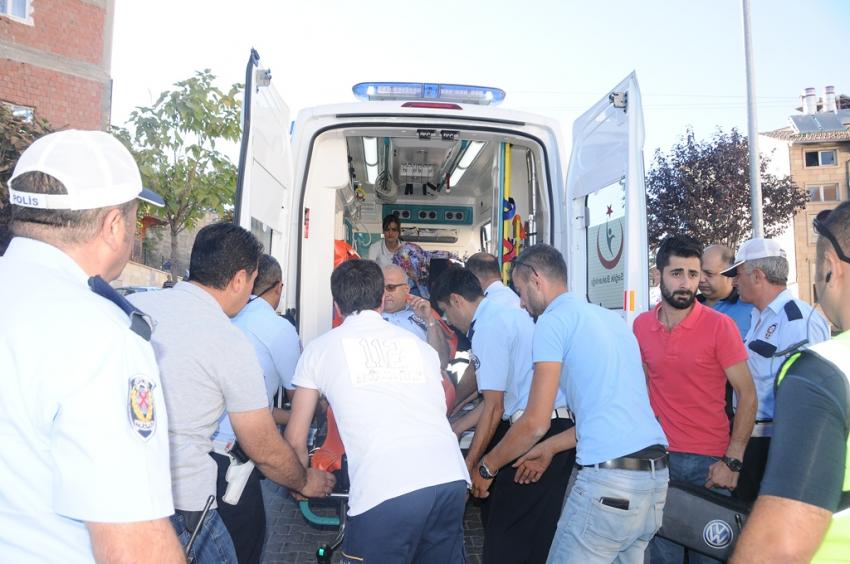 Polise Bıçaklı Saldırı