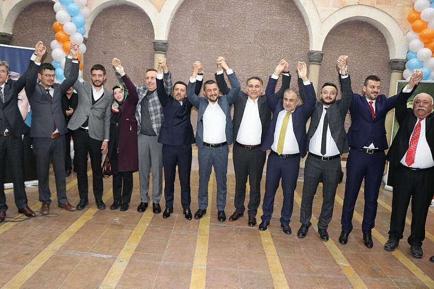 AK Parti’de Aday Tanıtım Programı Düzenlendi