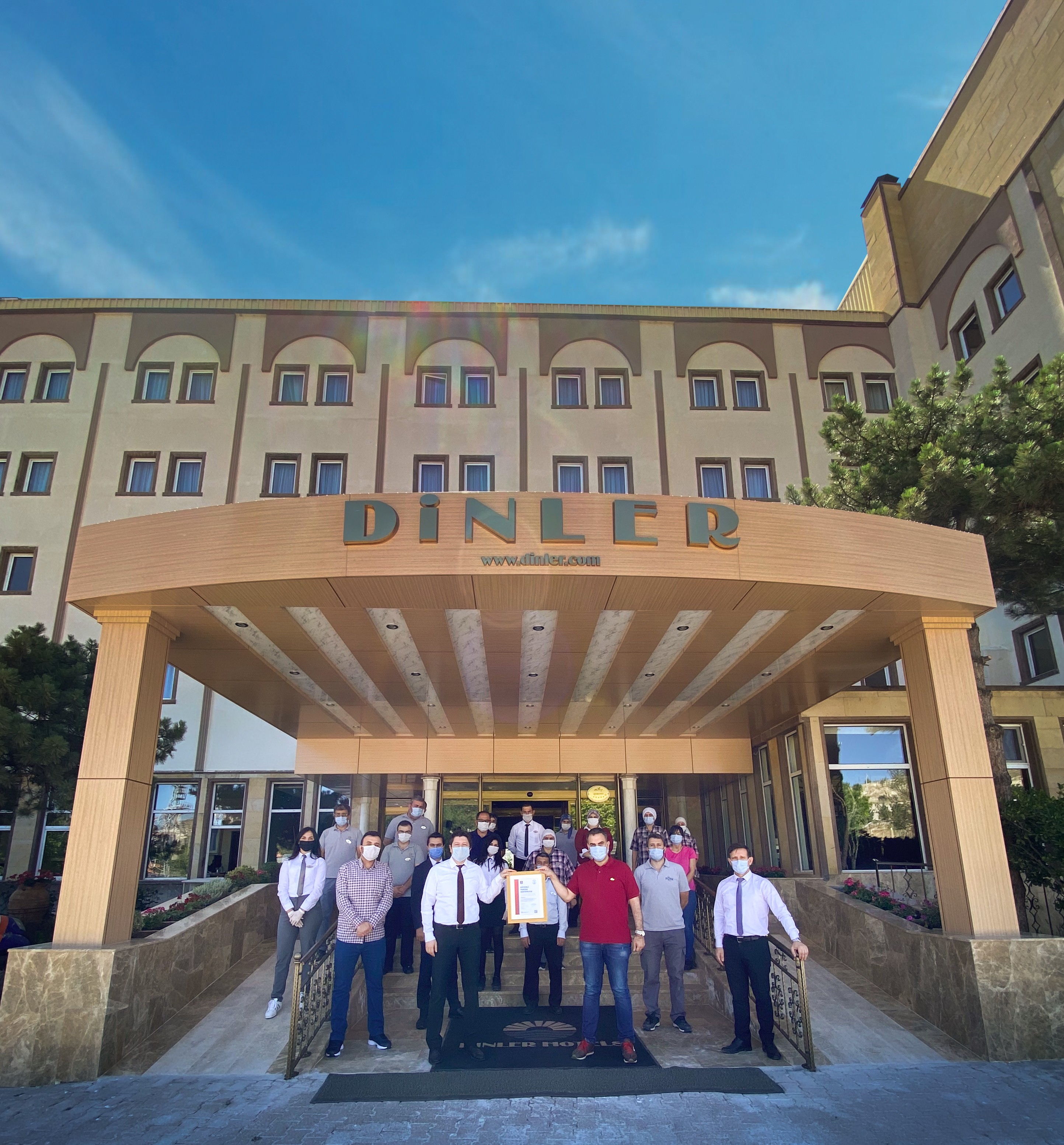 Kapadokya’nın ilk 5 yıldızlı ‘Güvenli Turizm Sertifikası'nı Dinler Hotels aldı
