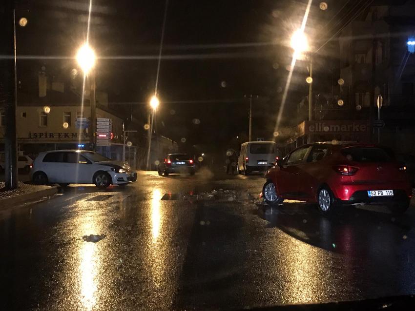 Trafik Kazası Meydana Geldi