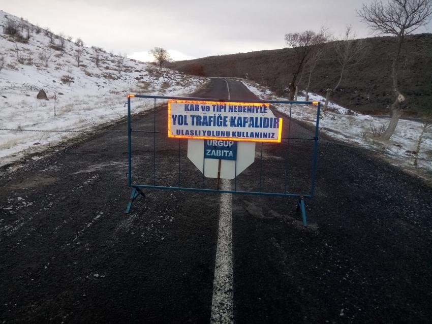 Ürgüp - Aksalur Topuz dağ yolu buzlanma nedeniyle kapatıldı