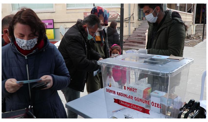 Ürgüp Belediyesi’nden kadınlara özel hediye çekilişi