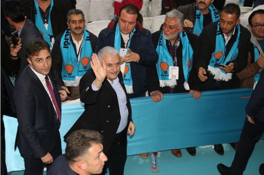 Başbakan Binali Yıldırım Salona Geldi