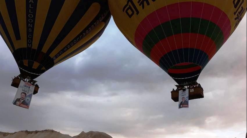 Sıcak Hava Balonları, 'Vakit Kapadokya Vakti' Pankartlarıyla Havalandı