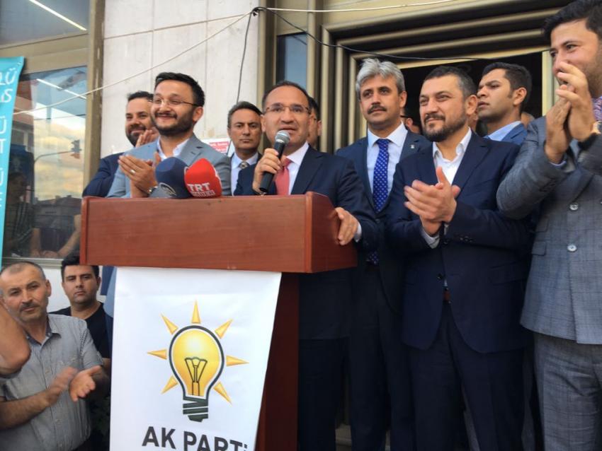 Bakan Bozdağ, Kozaklı'da Vatandaşlarla Buluştu