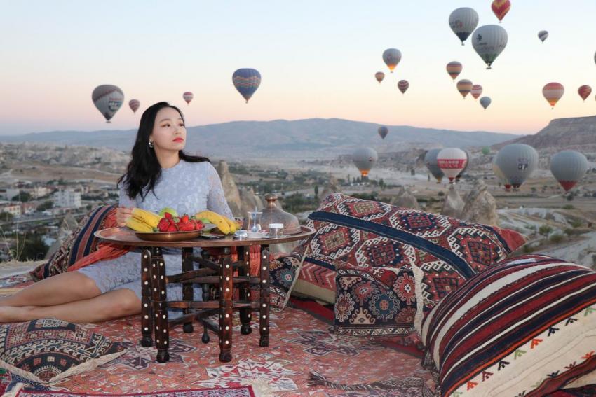Balonlar Eşliğinde Kapadokya Büyülüyor