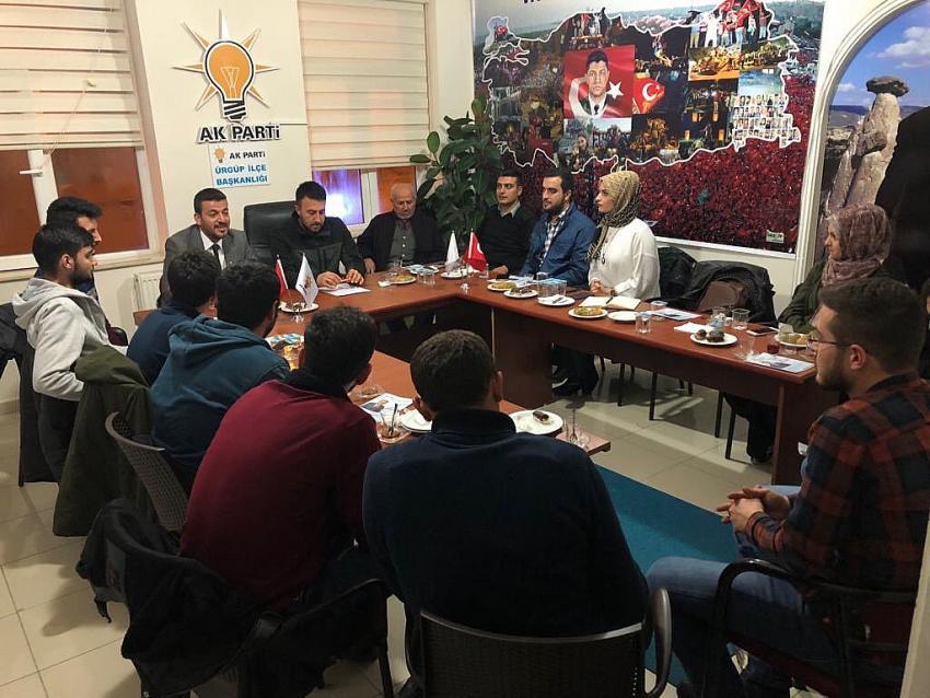 Aktürk, ‘AK Parti gençlerle sağlam ve emin adımlarla geliyor’