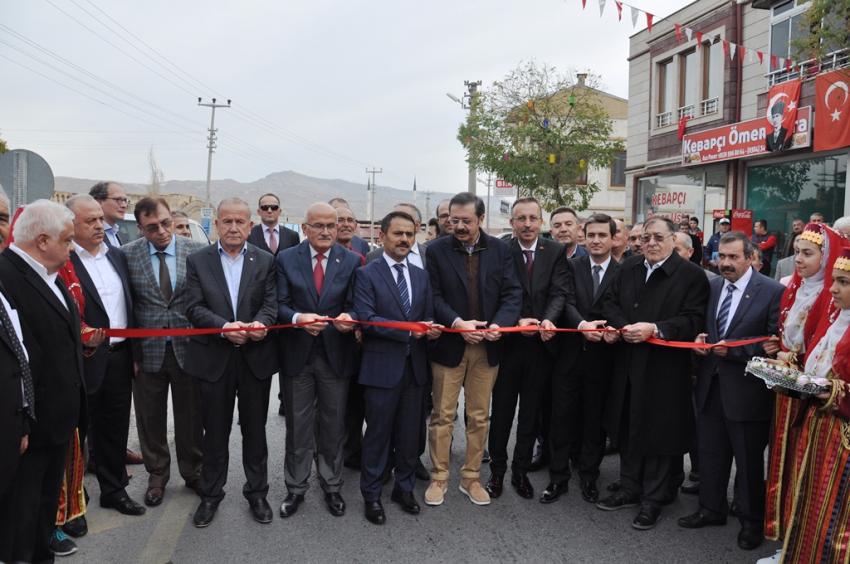 M. Rifat Hisarcıklıoğlu'nun Adının Verildiği Cadde Açılışı Yapıldı