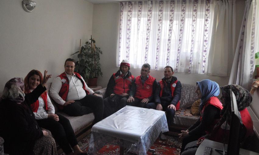 Ürgüp Gençlik Merkezinden Huriye Teyze'ye Anlamlı Ziyaret