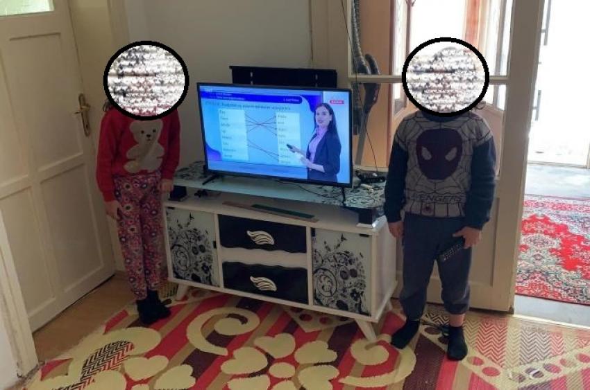Derslerini takip edemeyen ikiz kardeşlere Tv hediye edildi