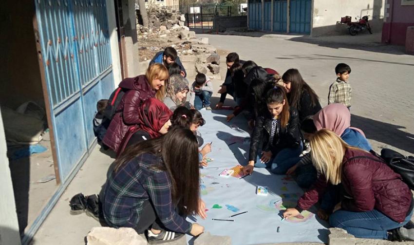 Kapadokya Üniversitesi Öğrencileri Göçmenlerle Buluştu