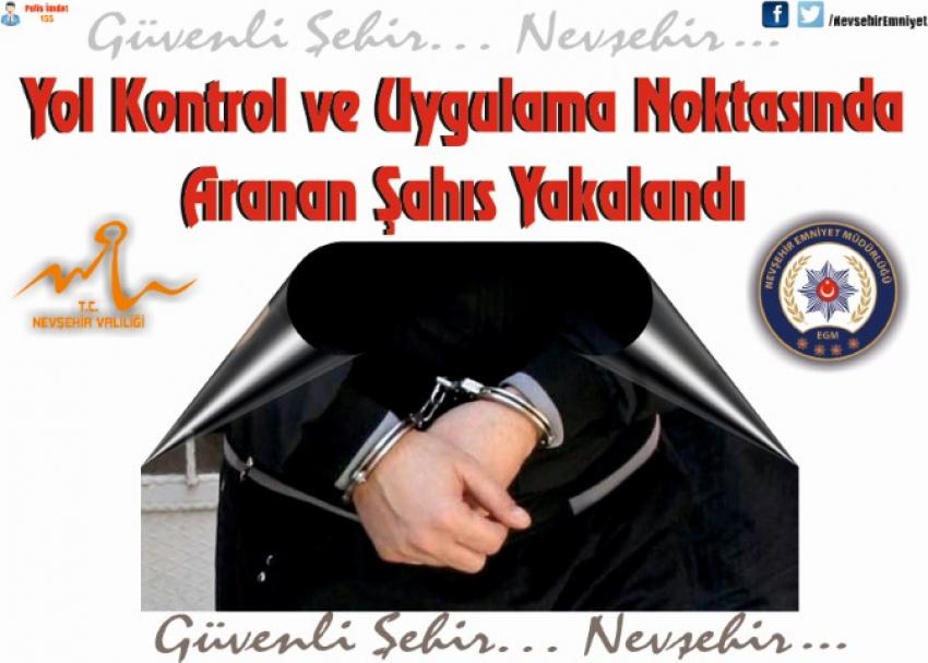 Aranan Şahıs Yol Kontrol Noktasında Yakalanarak Tutuklandı