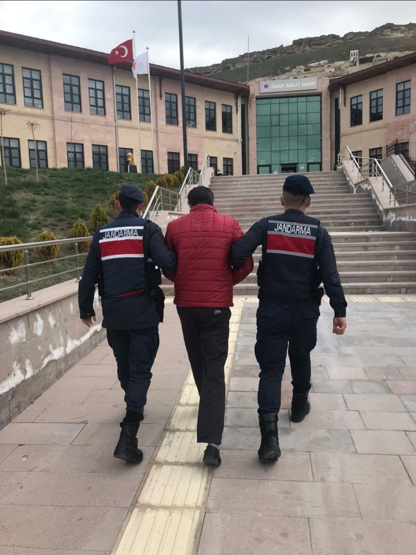 14 Yıl Hapis Cezası İle Aranan Şahıs Ürgüp'te Saklandığı Peribacasında Yakalandı