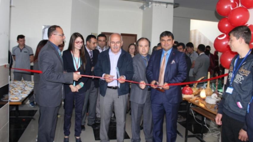 Ürgüp'te TÜBİTAK 4006 Bilim Fuarı açıldı