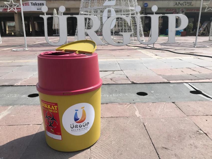 Ürgüp'te Çeşitli Noktalara Toplum Sağlığı için tıbbi atık kutuları yerleştirildi