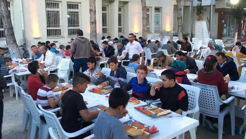 Ortahisar'da Gelenek Bozulmadı