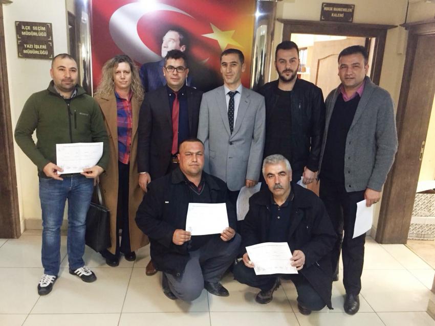 Muhtar Fatih Yılman ve Azaları Mazbatalarını Teslim Aldı