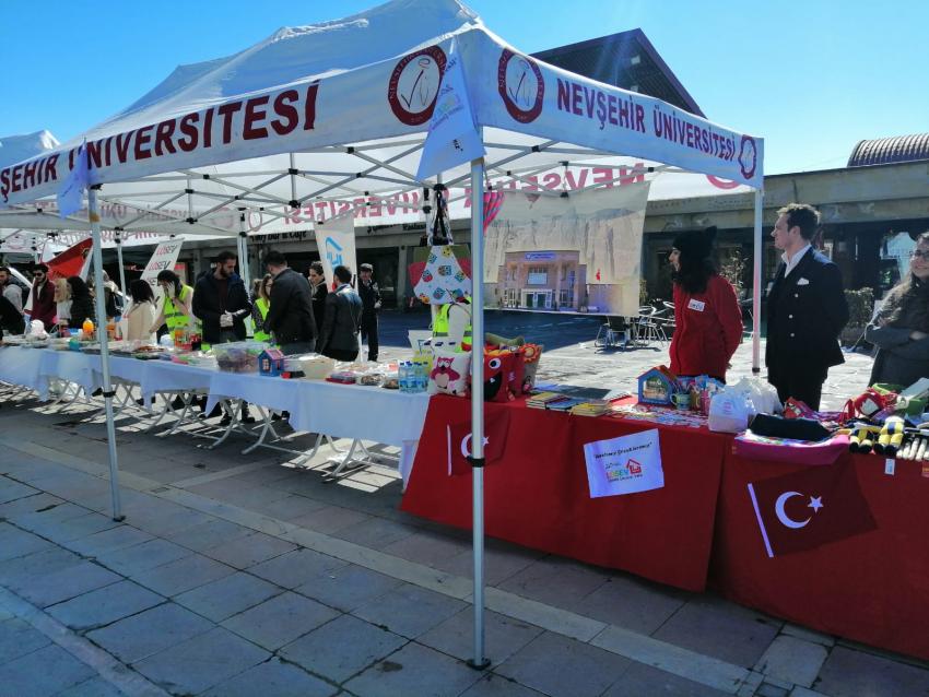 USET Ürgüp'te LÖSEV Yarına Kermes Düzenledi