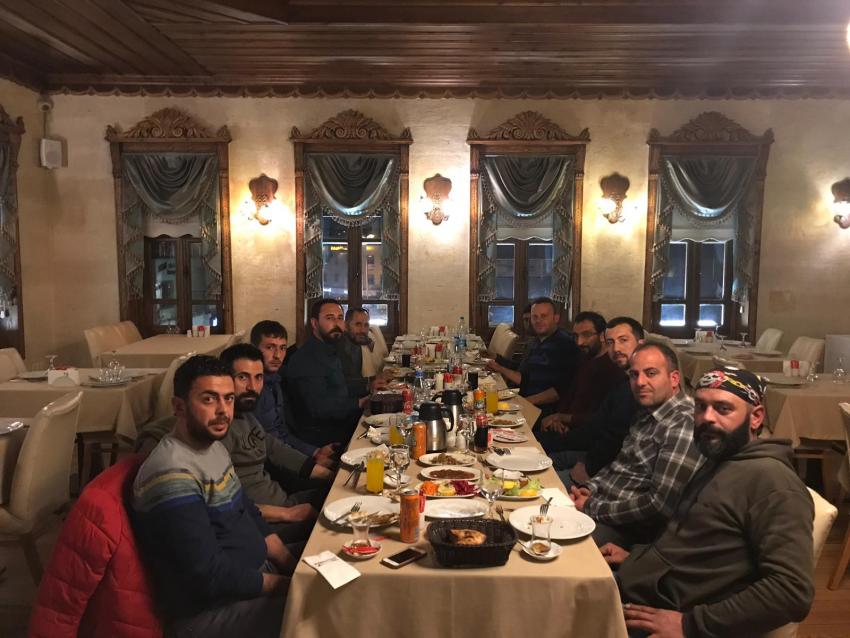 Oto Tamirciler Birlik Beraberlik Yemeğinde Bir Araya Geldiler