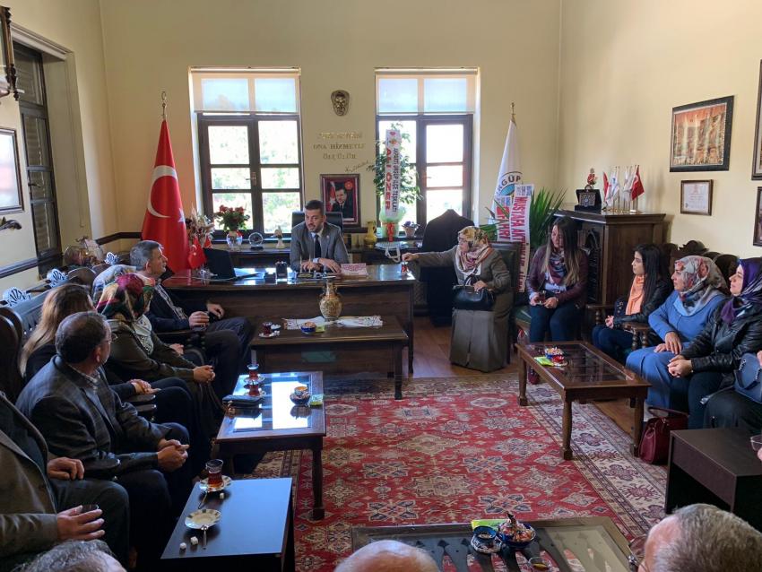 AK Parti Teşkilatından Başkan Aktürk'e Hayırlı Olsun Ziyareti
