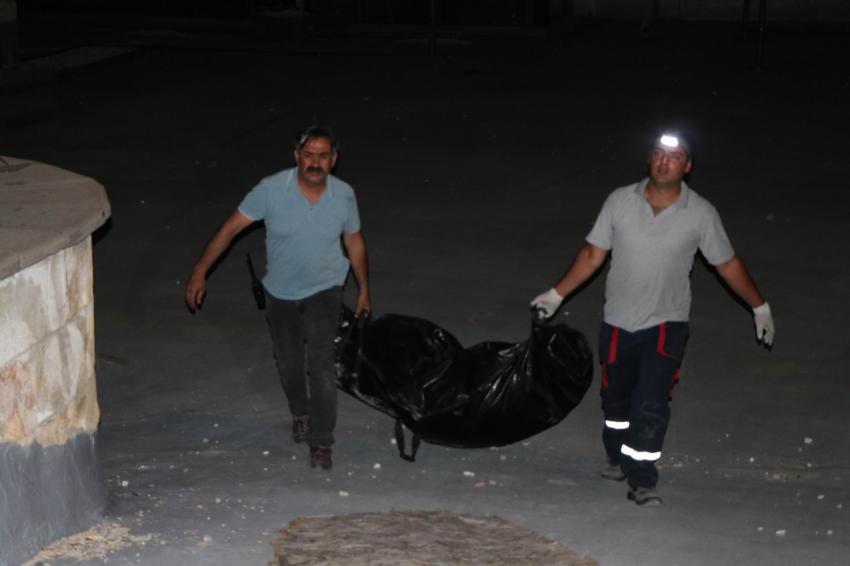 Otelin Çatısında Bulunan Cesedin Kimlik Belirleme Çalışmaları Sürüyor