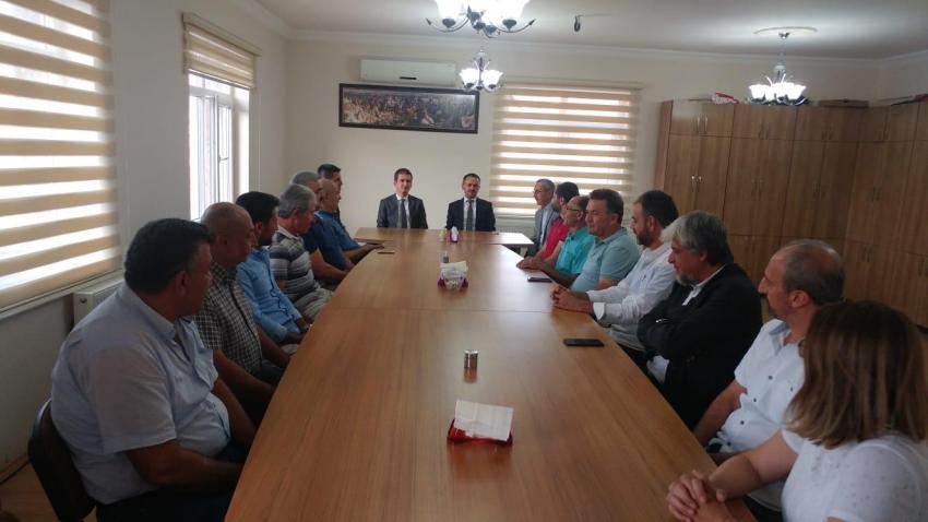 Vali Aktaş ve Kaymakam Maraşlı Ticaret Odasında Toplantıya Katıldı