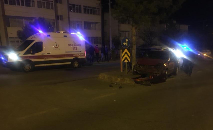 Trafik Kazası Meydana Geldi 1 Yaralı