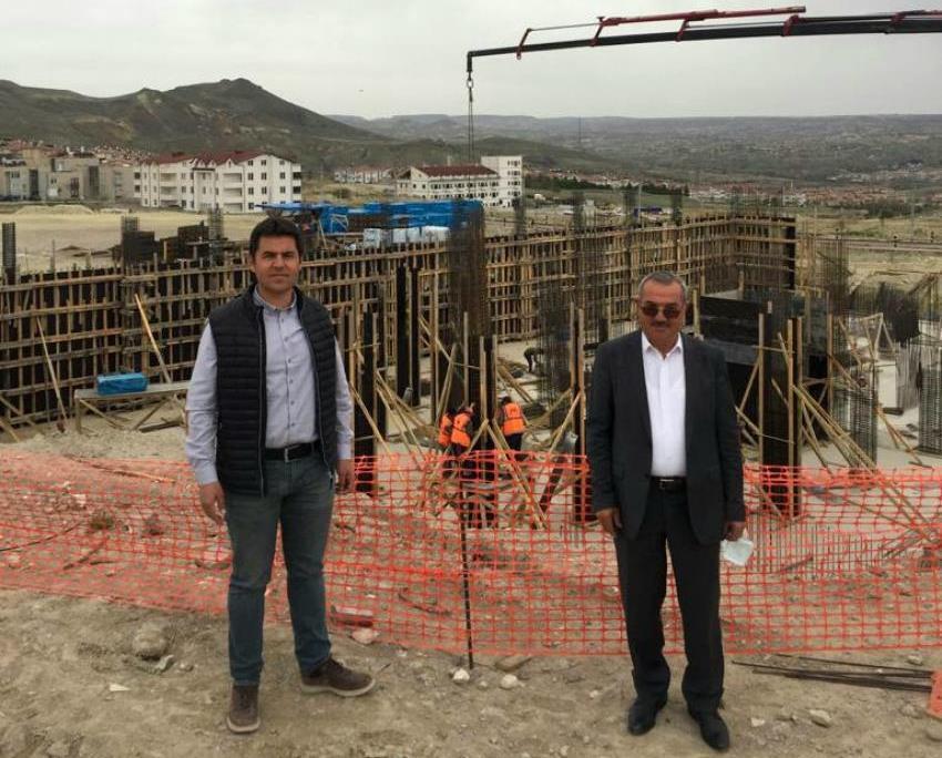 Başkan Aydın Yapımı Devam Eden Okul İnşaatında İncelemelerde Bulundu