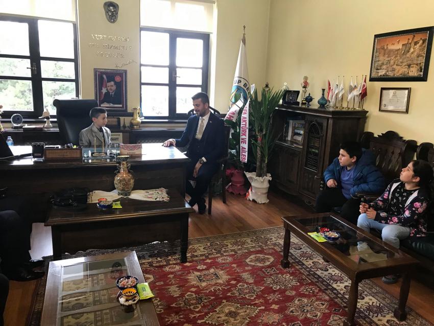 23 Nisan Belediye Başkanı Ahmet Taha Ün oldu